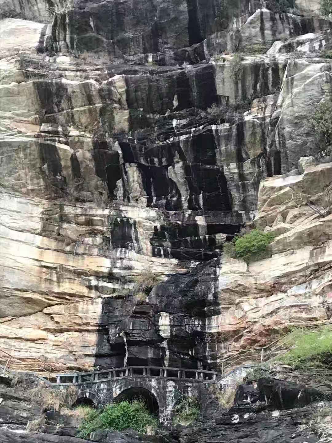 嵩山国际地址_嵩山国际的房子怎么样_嵩山国际美食