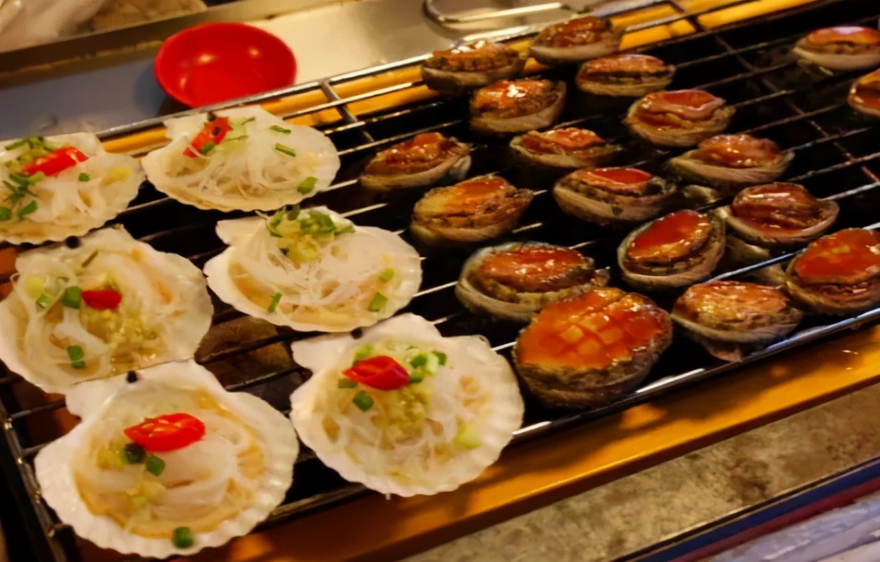附近的美食街_美食街附近美食_美食街附近适合做什么配套生意