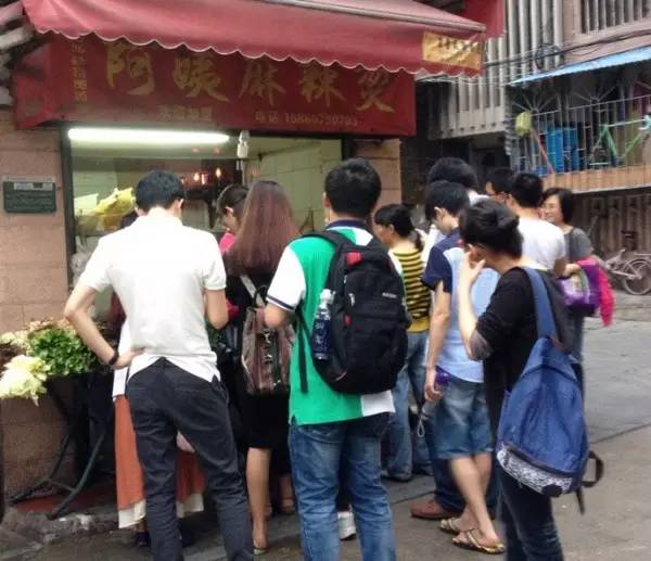 美食街附近美食_附近的美食街_美食街附近适合做什么配套生意