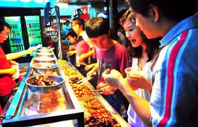 美食街附近适合做什么配套生意_附近的美食街_美食街附近美食