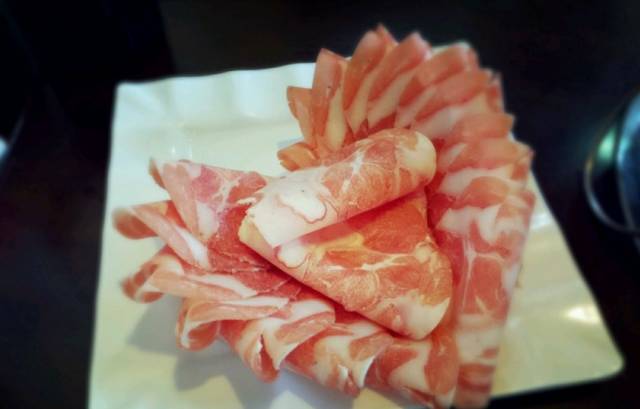 美食街附近还适合开什么店_美食街附近适合做什么配套生意_附近的美食街