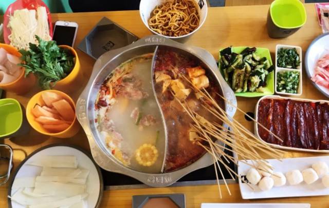 美食街附近适合做什么配套生意_附近的美食街_美食街附近还适合开什么店