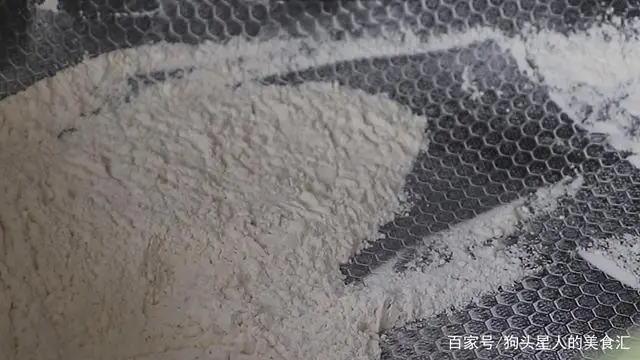 红薯小点心最简单的_红薯糕点怎么做好吃_红薯小糕点