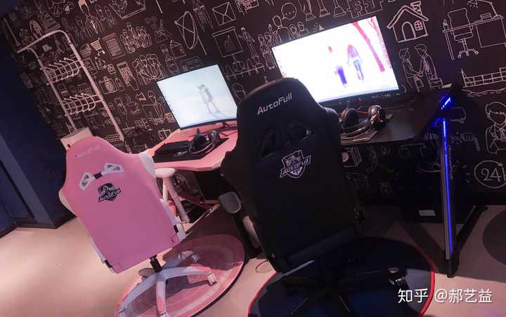 电竞桌贵的和便宜的有什么区别_电竞桌价格_电竞桌